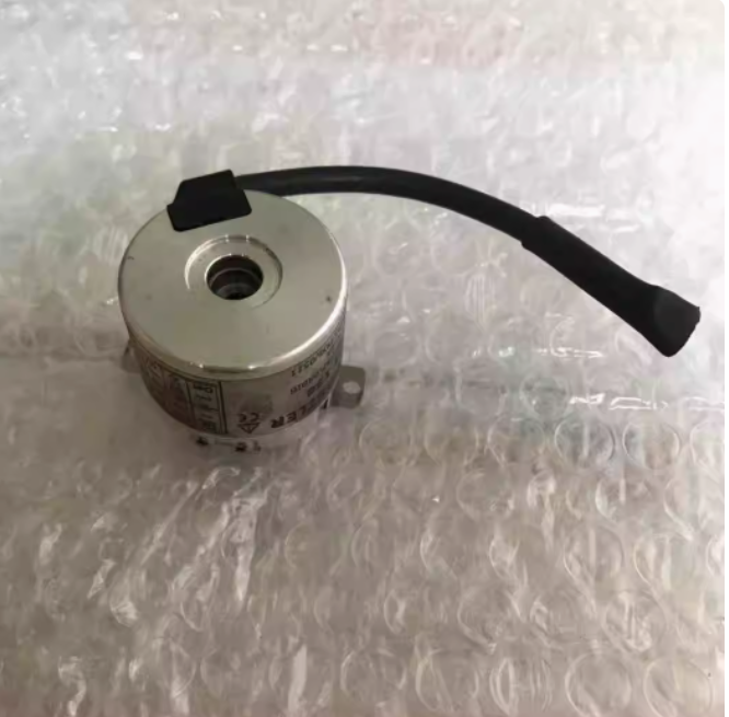 HENGSTLER 0 541 136 AD36/1217AF.ORBIB 5VDC=/0.2A S.069331/006/0511 encoder - Image 3