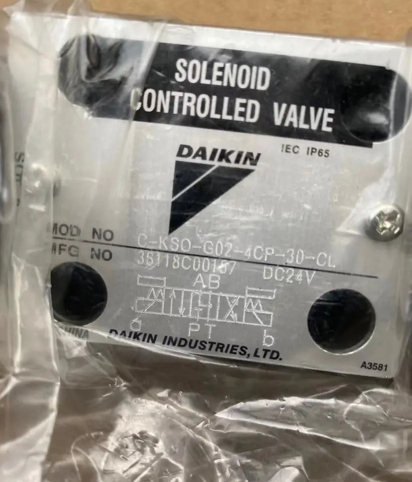 KSO-G02-3CA-30-EN KSO-G02-4CB-30-N KSO-G03-2BB-20 KSO-G02-2CP-30-EN Original new DAIKIN SOLENOID CONTROLLED Hydraulic VALVE