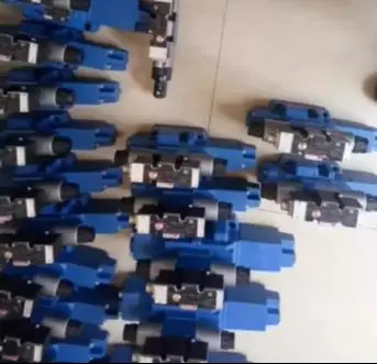 R900926595 4WEH16J72/6EG24N9ETK4/10 R900787857 4WEH16E72/6SG24N9K4 Original new Electrohydraulic directional valve - Image 4