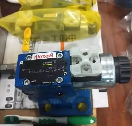 R900971728 DBW20B1-5X/50-6EG24N9K4 DBW20B1-52/50-6EG24N9K4 Original newOverflow valve - Image 3
