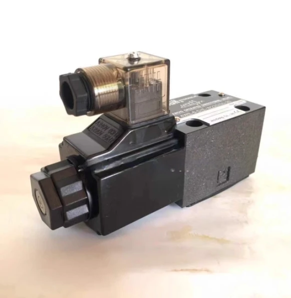 JGH Electromagnetic directional valve 4WE-6-D/E-W220/50-20 /-20-40 /-6-D/E-G24-20 /-6Y/E-W220/50-20 /E-G24-20 /-6-E/E-W2205020 - Image 3
