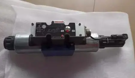 R900927233 4WREE10W75-22/G24K31/A1V 4WREE10W75-23/G24K31/A1V 4WREE10W75-2X/G24K31/A1V Proportional valve - Image 3